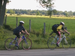 Nate and Ave power down the Chemin du Roi.